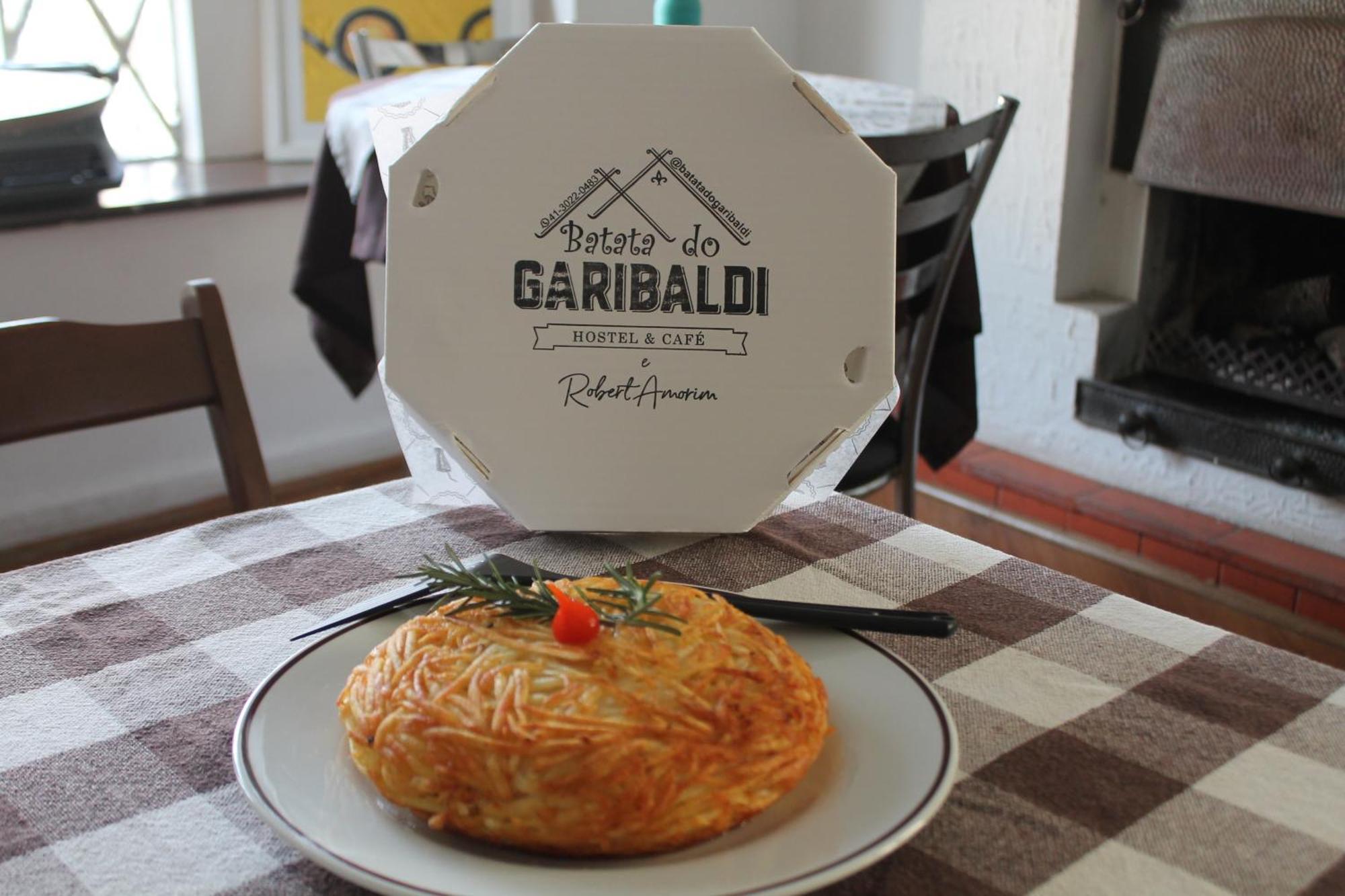 Garibaldi Hostel E Cafe クリチバ エクステリア 写真